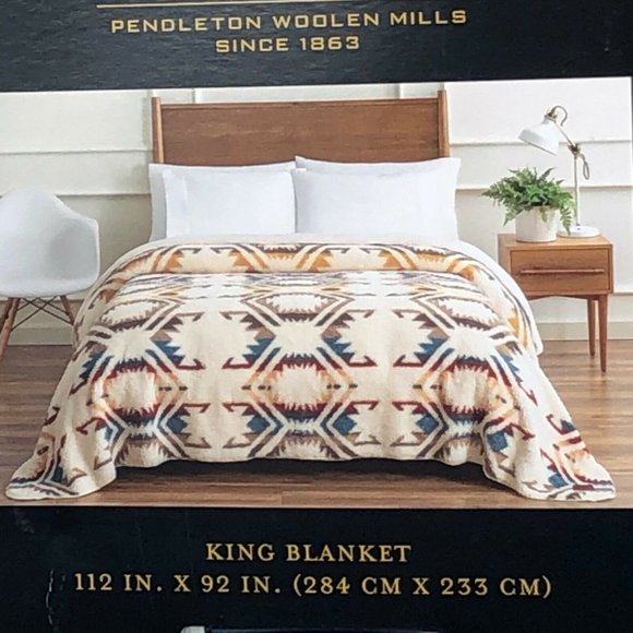 Pendleton Sherpa Fleece Blanket King White S Multi New 112 X 92 Inches New - Picture 3 of 11